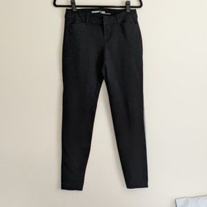 Old Navy Mid-Rise Pixie Full-Length Pant Black